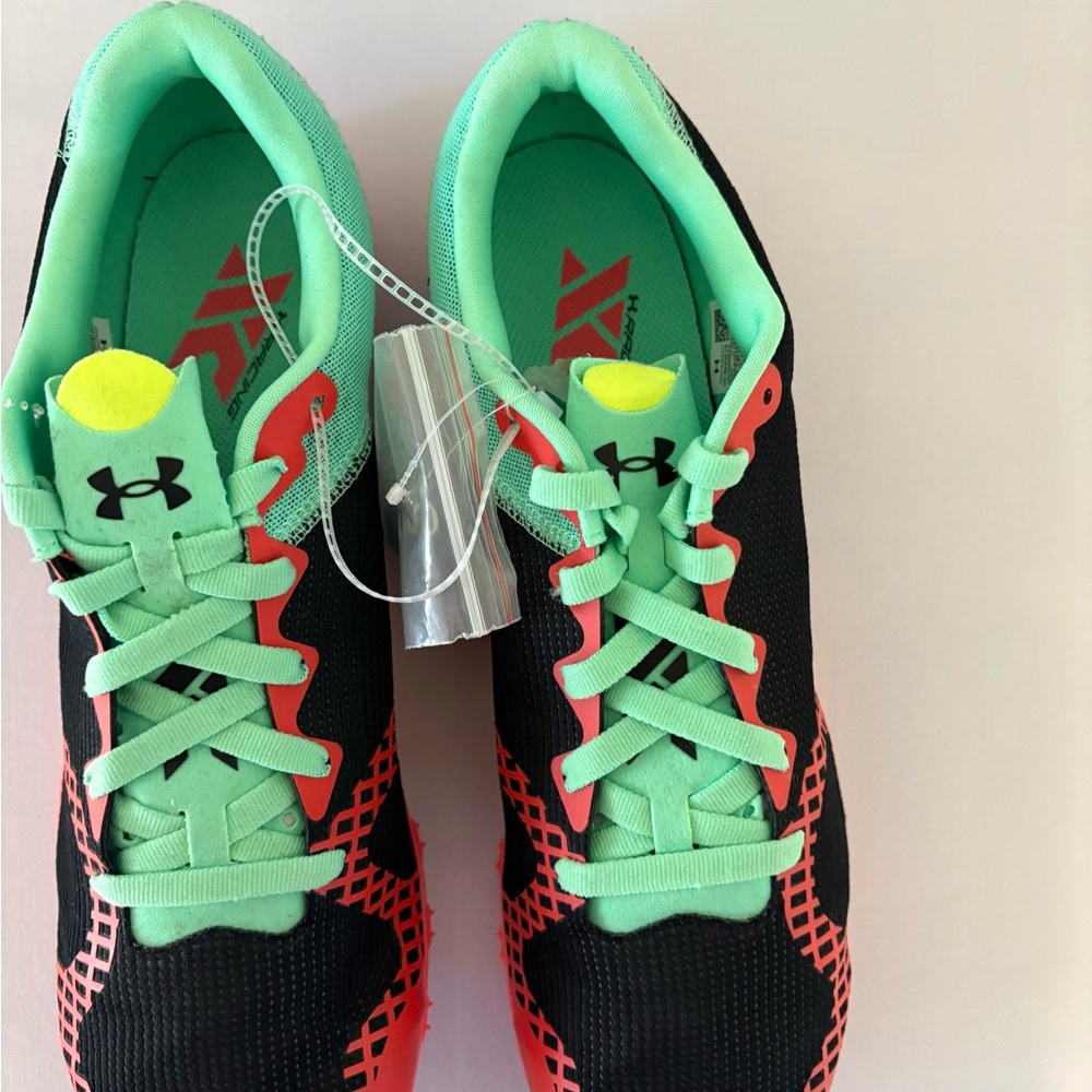 Under Armour Brigade XC 2 spikeless track shoes in the Black/Beta colorway.